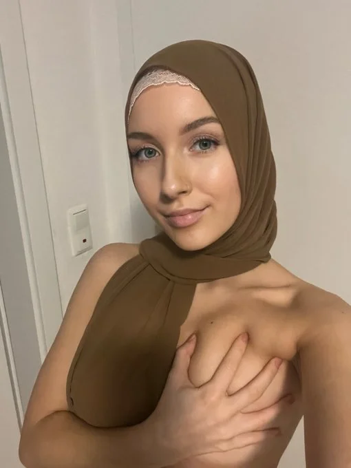 Jemen OnlyFans Girls Fareeha riesige Brüste sexy